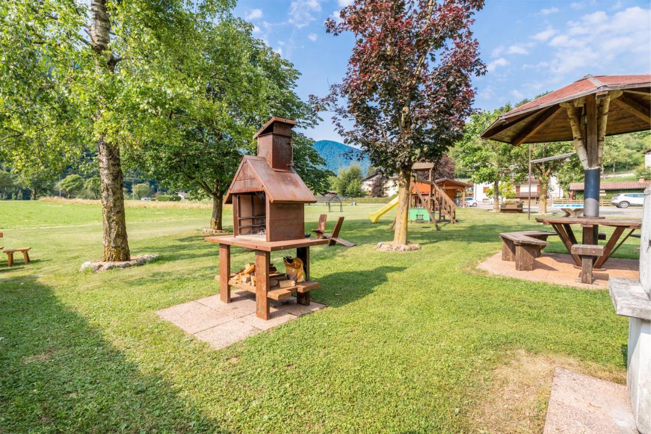 Residence Alessio Bezzecca Luaran gambar