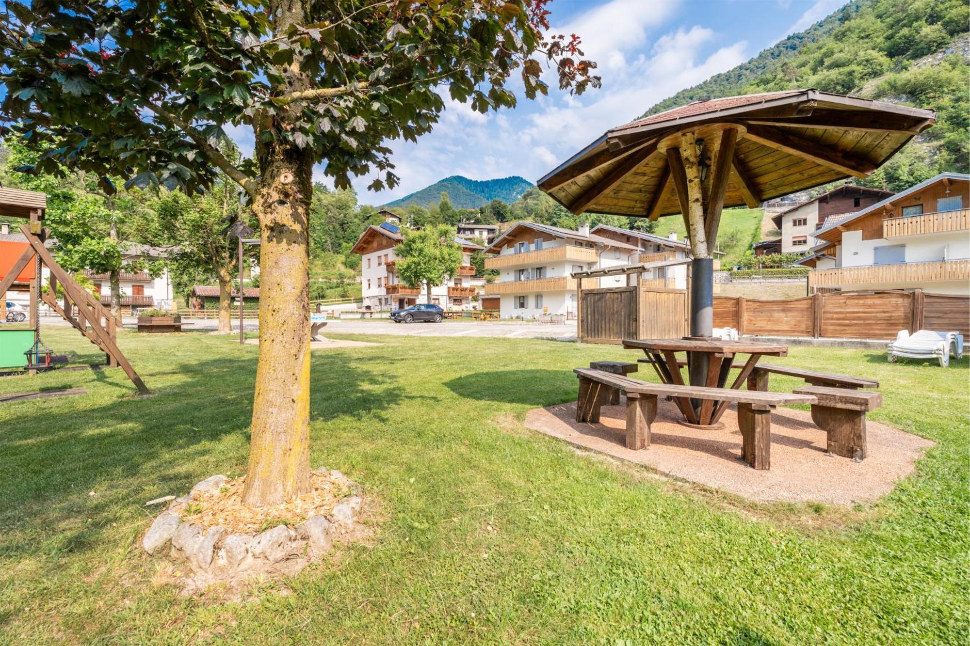 Residence Alessio Bezzecca Luaran gambar